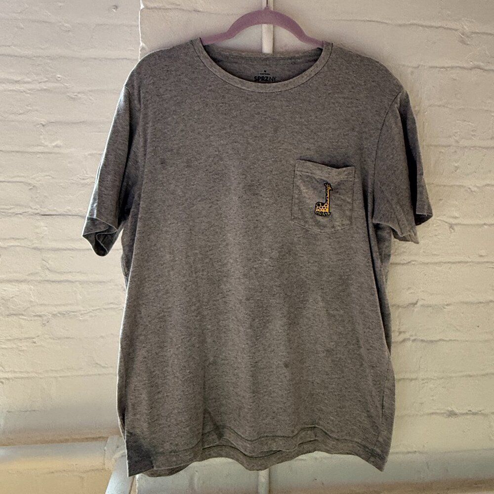 Jonathan Polan x UNIQLO Giraffe T-Shirt in Gray Unisex